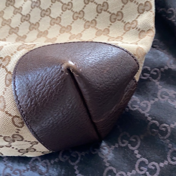 Gucci purse - Picture 6 of 13